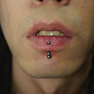 Piercing Gallary 21